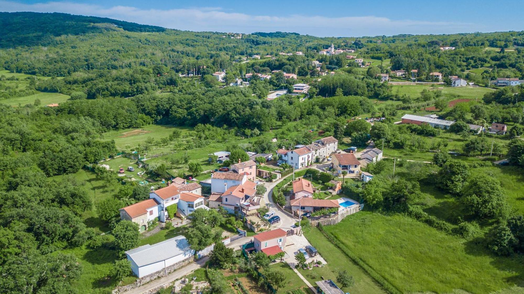 Villa Michelle Karojba Luaran gambar